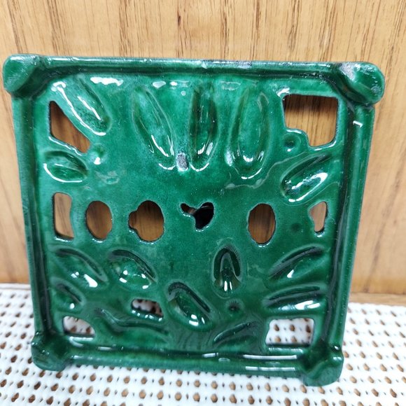 Small Square French Antique Green Enamel Trivet by O&Co Foliage Country Decor - Picture 2 of 9